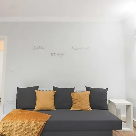 Kingsdown - Basement With Parking Бристоль